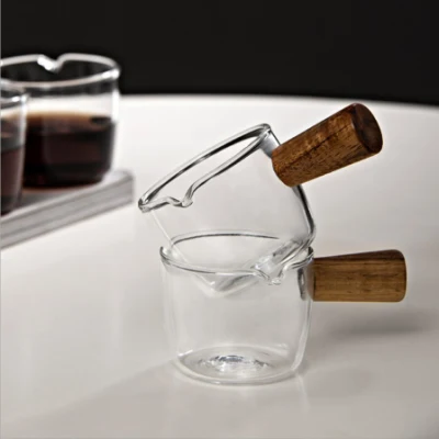 High Borosilicate Glass Milk Mini Wooden Handle Small Milk Cup Espresso Extraction Cup Western Restaurant Juice Bucket